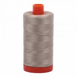 Aurifil Mako Cotton Maschinenquiltgarn 50/2-fach, 1300 m, Fb. 2324 Stone