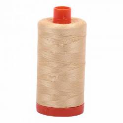 Aurifil Mako Cotton Maschinenquiltgarn 50/2-fach, 1300 m, Fb. 6001 Light Caramel