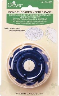 Clover Dome Threaded Needle Case - zum Aufbewahren eingefädelter Nadeln
