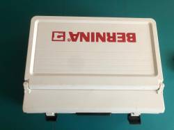 Bernina Zubehörkoffer aus den 80er Jahren