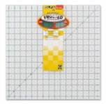 Olfa Frosted Ruler  16.5x16.5 INCH, Antirutsch-Lineal mit schwarzen Linien auf milchigem Kunststoff