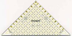 Omnigrid Lineal Flottes Dreieck  6 inch, für 2 Dreiecke aus einem Quadrat, Half Square Triangles R96 mit dünnen Linien aus USA