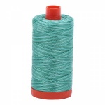 Aurifil Mako Cotton Maschinenquiltgarn 50/2-fach, 1300 m, multicolor Fb. 4662 Creme de Menthe
