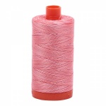 Aurifil Mako Cotton Maschinenquiltgarn 50/2-fach, 1300 m, multicolor Fb. 4250 Flamingo